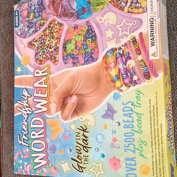 New in box Friendship word wear  with glow in dark beads . - Picture 6 of 6